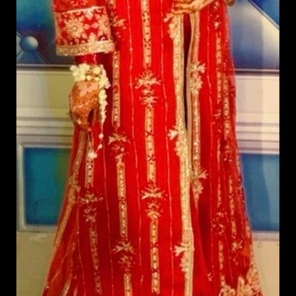 Kanwal malik Pakistani dress like new - Picture 5 of 10